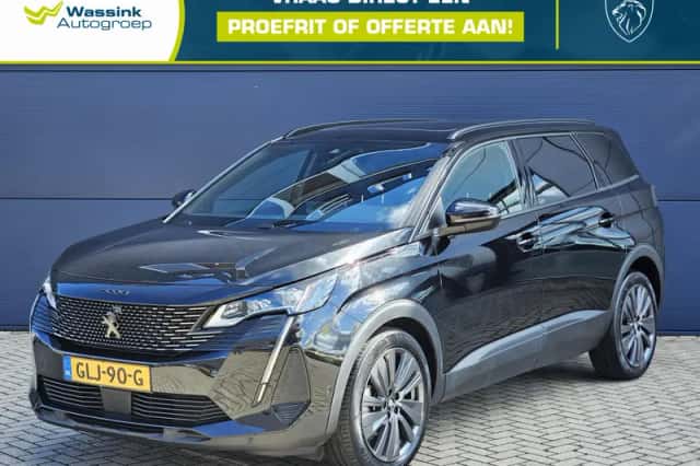Peugeot 5008 (2024) thumbnail 1
