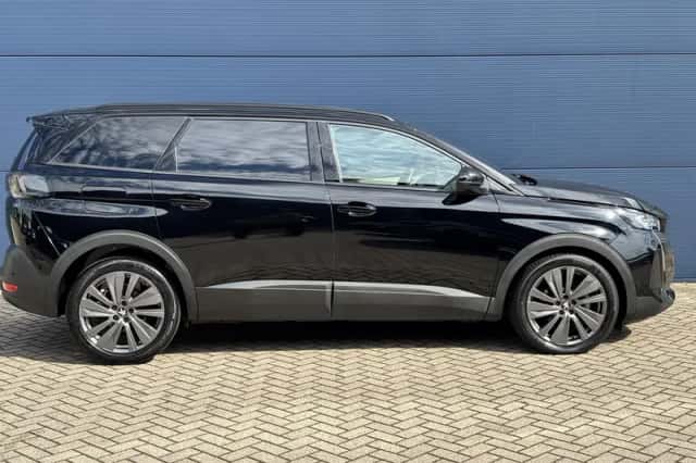 Peugeot 5008 (2024) thumbnail 4