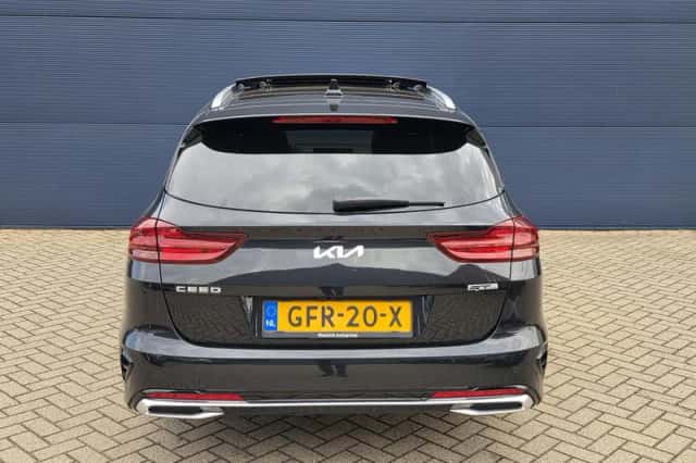 Kia Ceed (2024) thumbnail 4