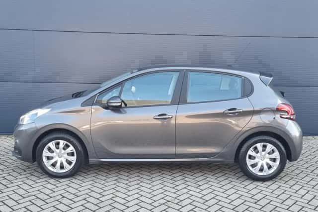 Peugeot 208 (2018) thumbnail 2