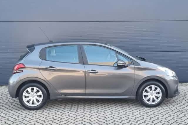 Peugeot 208 (2018) thumbnail 6