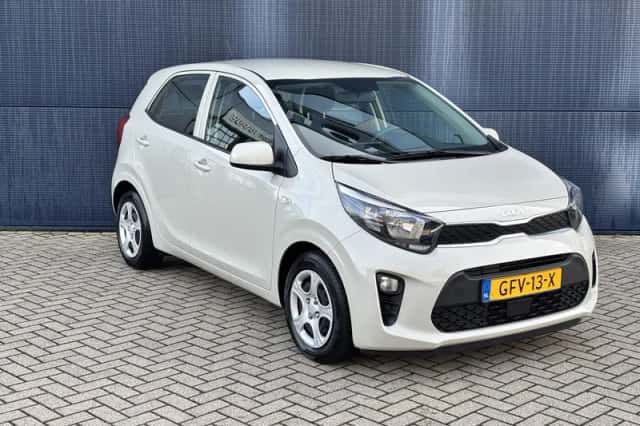 Kia Picanto (2024) thumbnail 3