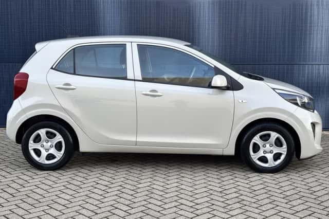 Kia Picanto (2024) thumbnail 4