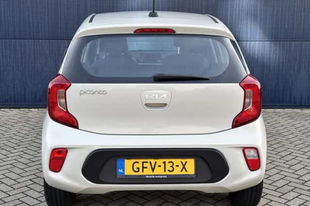 Kia Picanto (2024) thumbnail 6