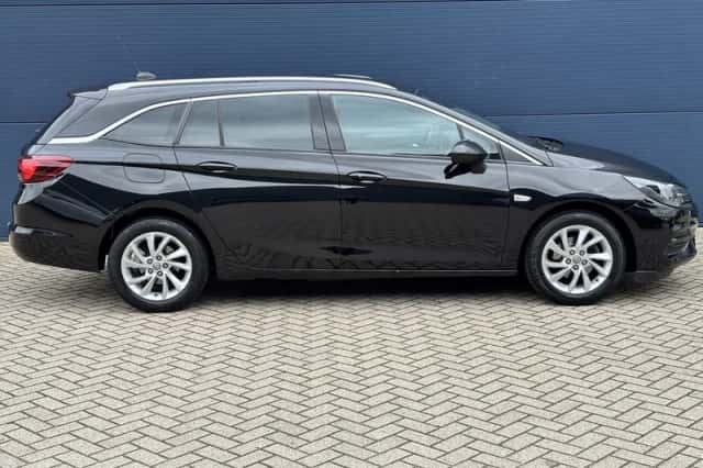 Opel Astra (2021) thumbnail 4