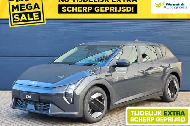 Kia EV4 (2026) thumbnail 1