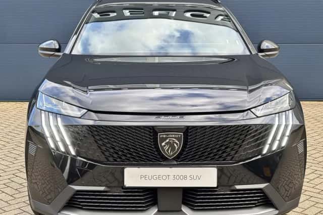Peugeot 5008 (2026) thumbnail 2