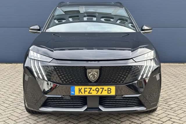 Peugeot E-5008 (2026) thumbnail 2