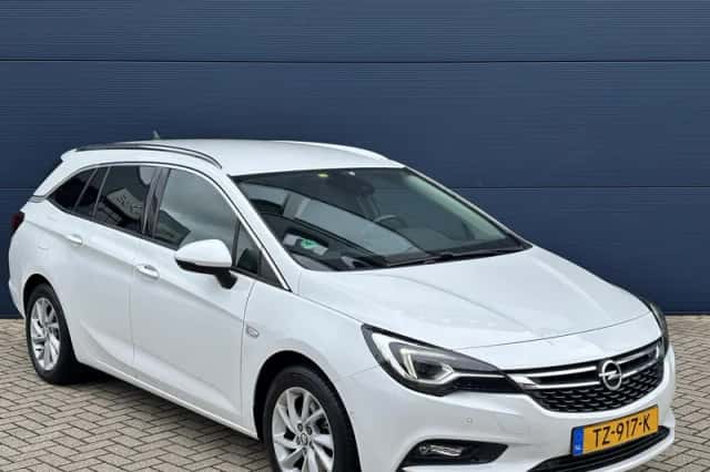 Opel Astra (2018) thumbnail 3
