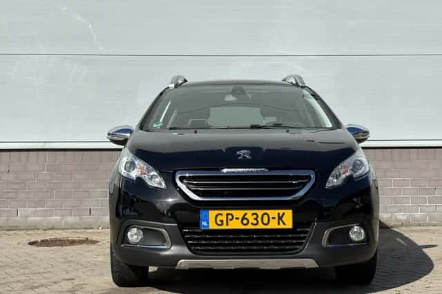 Peugeot 2008 (2015) thumbnail 2
