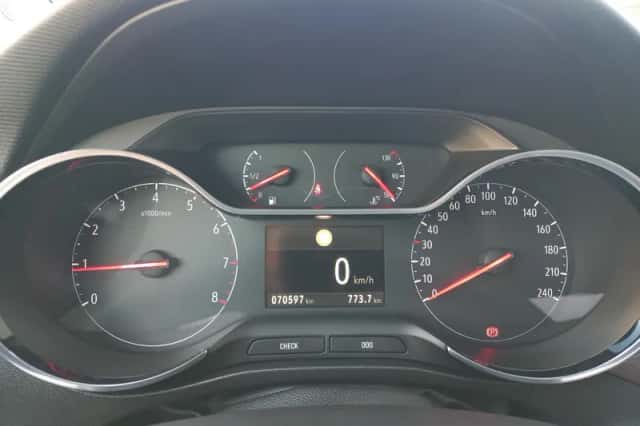 Opel Crossland (2019) thumbnail 5
