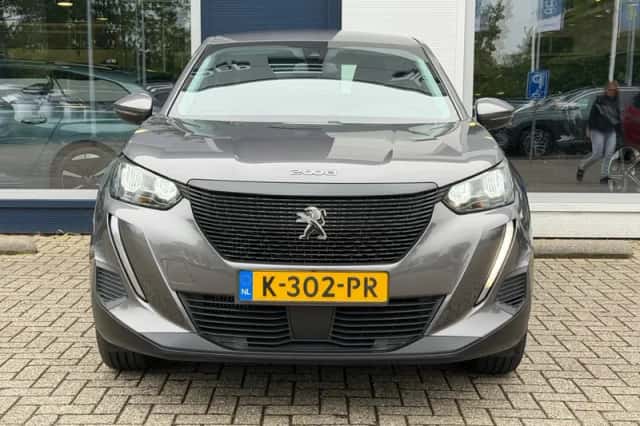 Peugeot 2008 (2021) thumbnail 3