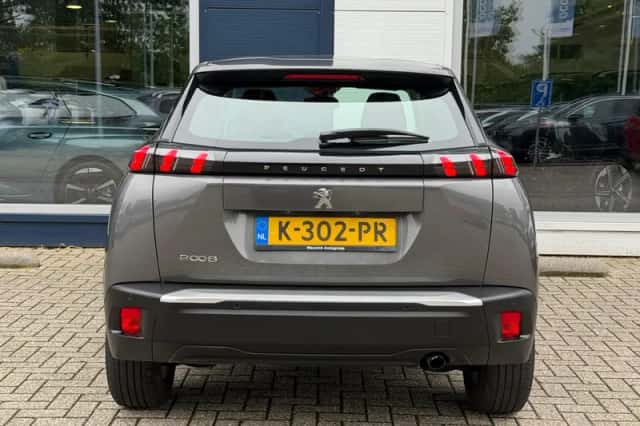 Peugeot 2008 (2021) thumbnail 6