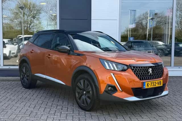 Peugeot 2008 (2021) thumbnail 2