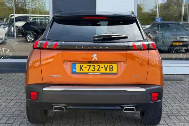 Peugeot 2008 (2021) thumbnail 6