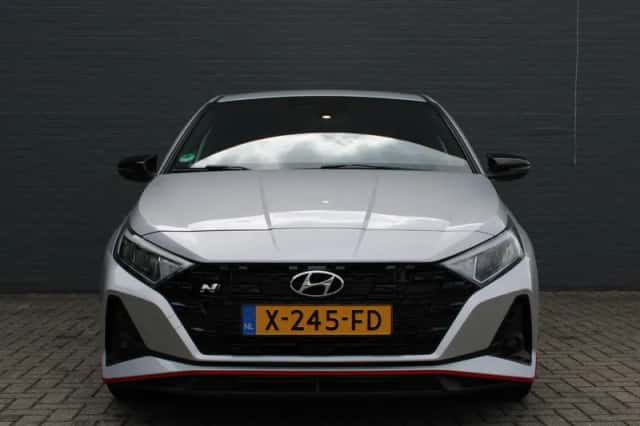 Hyundai i20 (2023) thumbnail 3