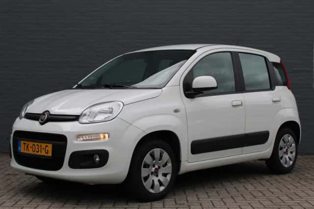 Fiat Panda (2018) thumbnail 2