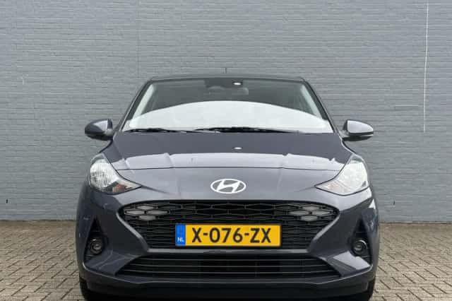 Hyundai i10 (2024) thumbnail 3