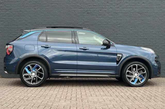 Lynk & Co 01 (2021) thumbnail 5