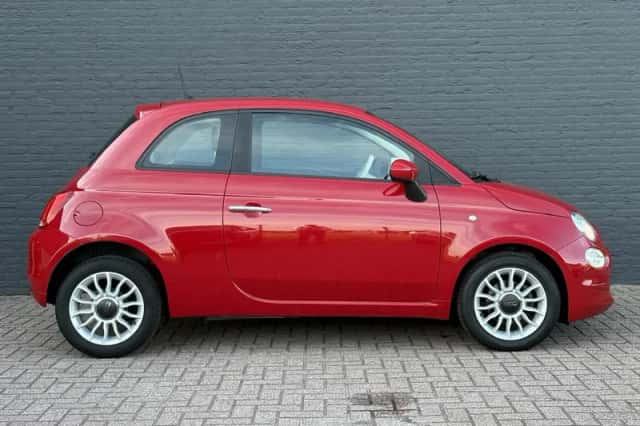 Fiat 500 (2018) thumbnail 4