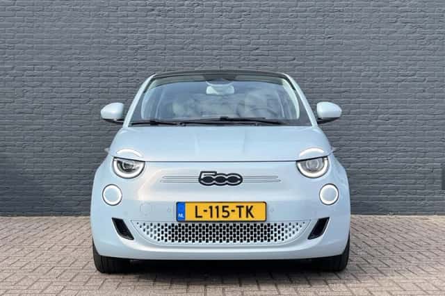 Fiat 500 (2021) thumbnail 3