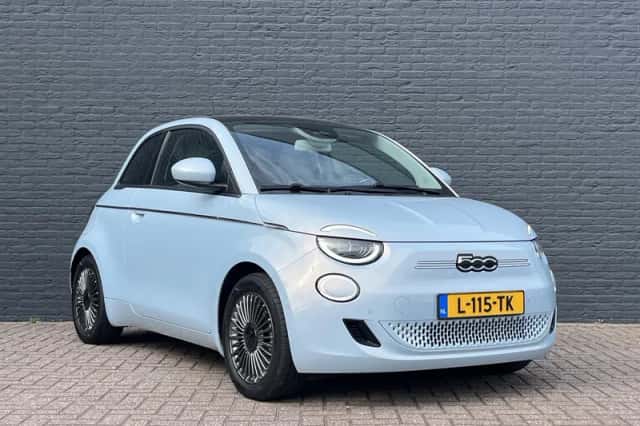Fiat 500 (2021) thumbnail 4