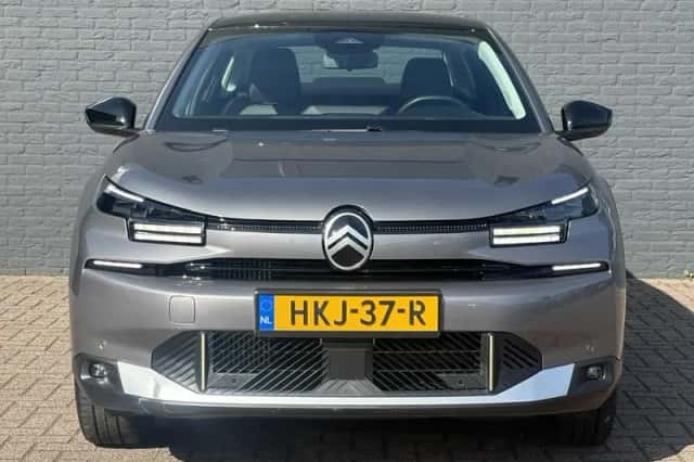 Citroën C4 X (2025) thumbnail 2