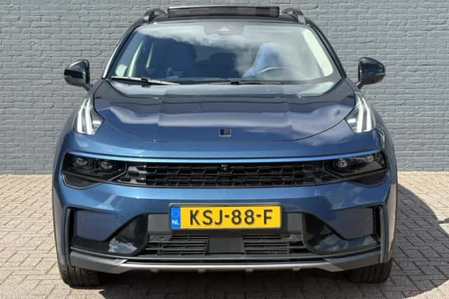 Lynk & Co 01 (2023) thumbnail 2