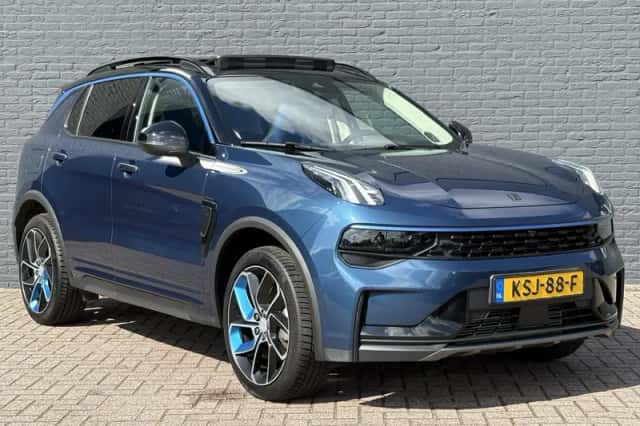 Lynk & Co 01 (2023) thumbnail 3