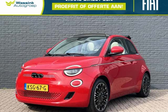 Fiat 500C (2024) thumbnail 1
