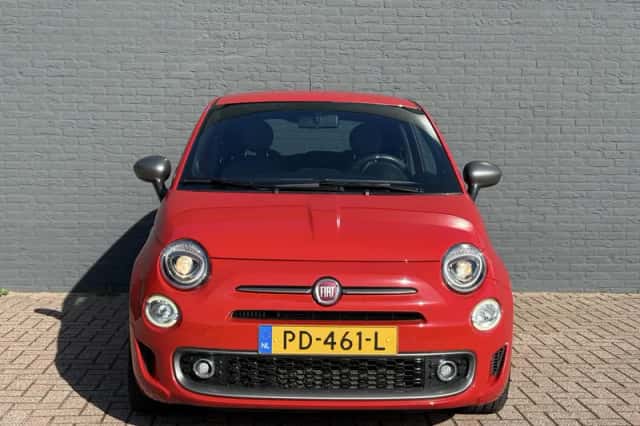 Fiat 500 (2017) thumbnail 2