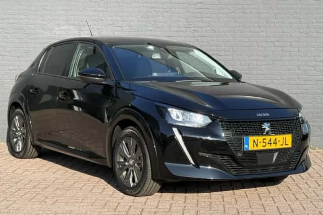 Peugeot e-208 (2021) thumbnail 3