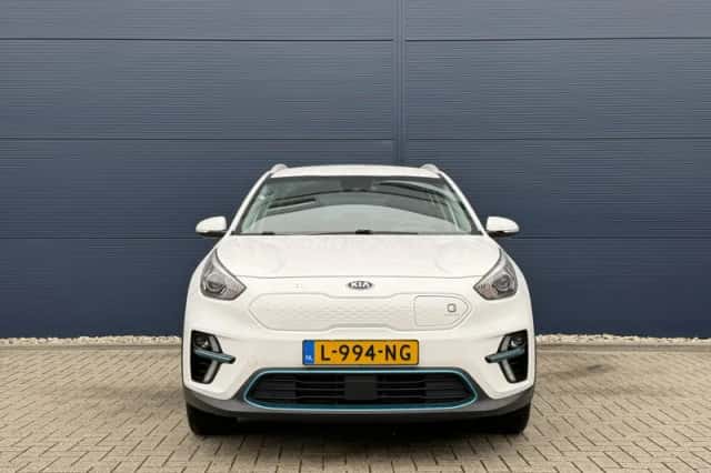 Kia Niro EV (2021) thumbnail 2