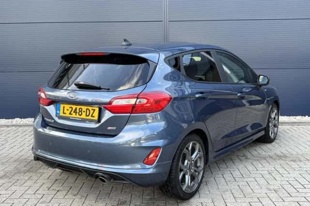 Ford Fiesta (2021) thumbnail 4