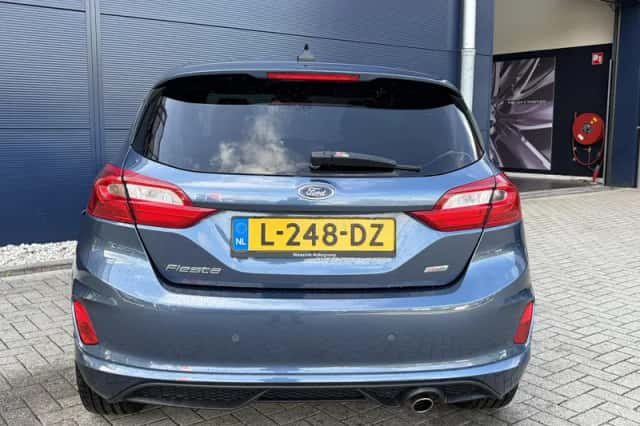 Ford Fiesta (2021) thumbnail 5