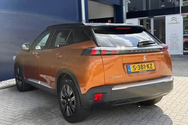 Peugeot e-2008 (2022) thumbnail 6