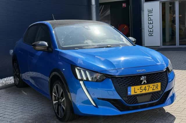 Peugeot e-208 (2021) thumbnail 3