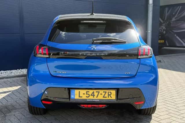 Peugeot e-208 (2021) thumbnail 5