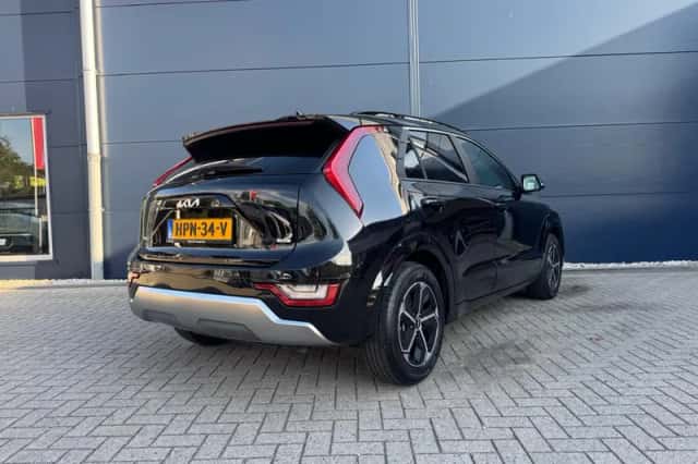 Kia Niro (2025) thumbnail 5