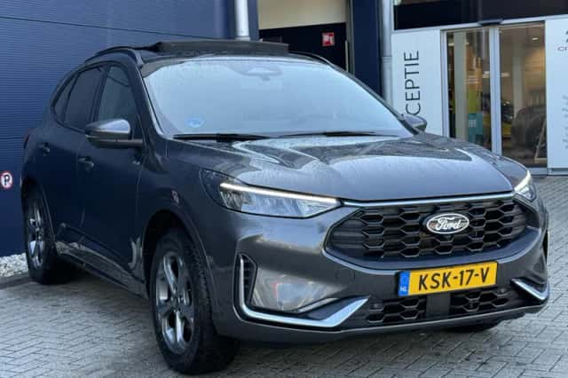 Ford Kuga (2026) thumbnail 3