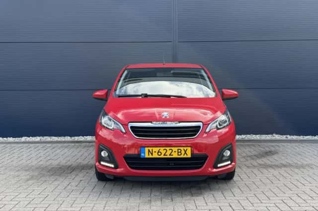 Peugeot 108 (2021) thumbnail 2