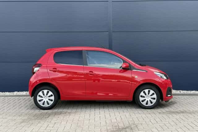 Peugeot 108 (2021) thumbnail 3