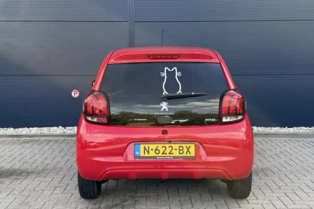 Peugeot 108 (2021) thumbnail 5