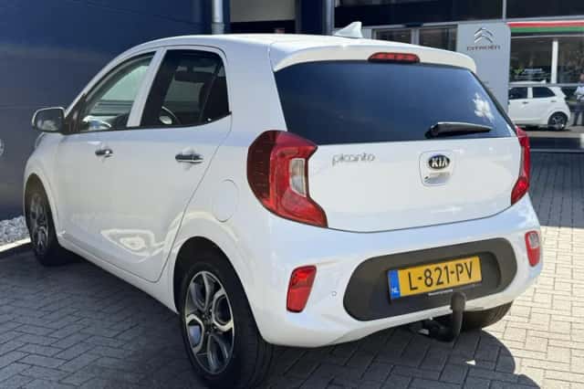 Kia Picanto (2021) thumbnail 4