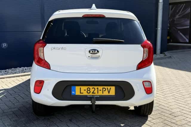 Kia Picanto (2021) thumbnail 5
