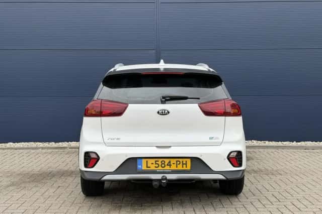 Kia Niro (2021) thumbnail 4