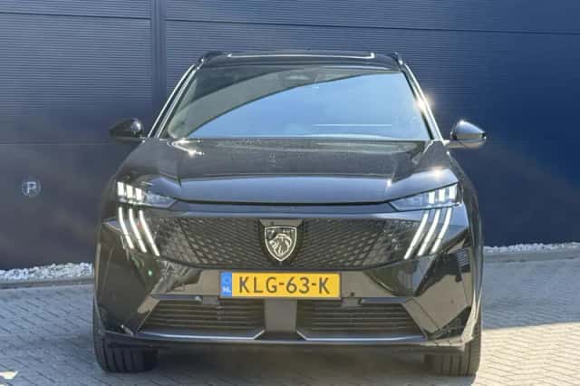 Peugeot E-5008 (2026) thumbnail 2