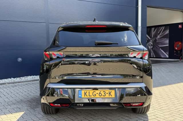 Peugeot E-5008 (2026) thumbnail 6