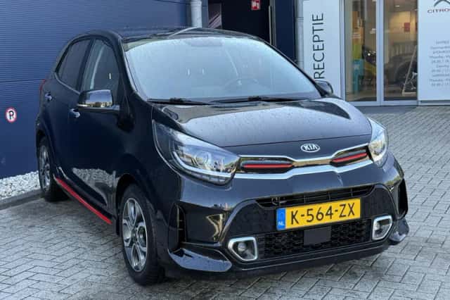 Kia Picanto (2021) thumbnail 3