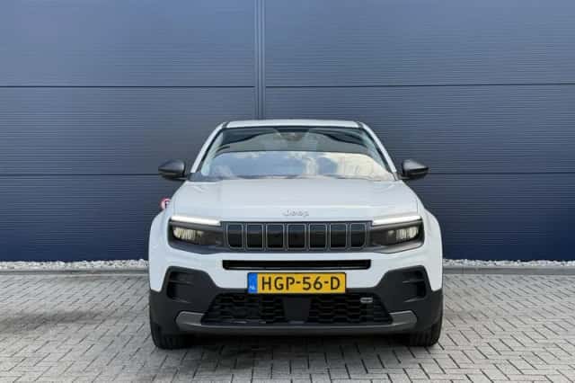 Jeep Avenger (2025) thumbnail 2
